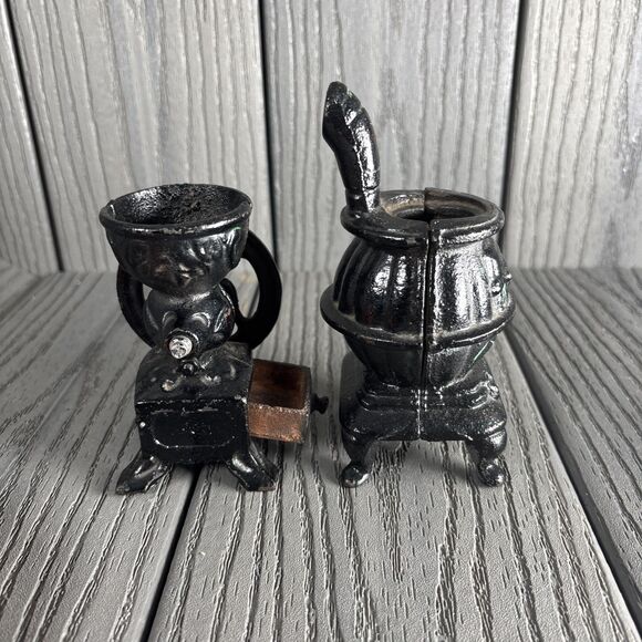Vintage Small Pot Belly Stove Black Cast Iron 5" Tall + Coffee Grinder (Parts) - Picture 4 of 8